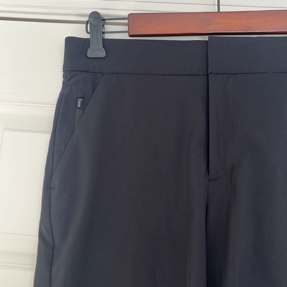 Athleta Tribeca 9” Bermuda Shorts Black - Picture 3 of 10